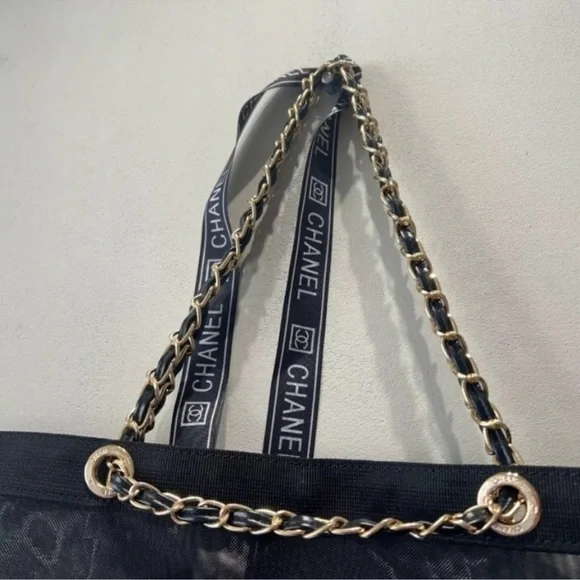 Chanel Black Tote Bag with Mesh Design - Picture 3 of 7